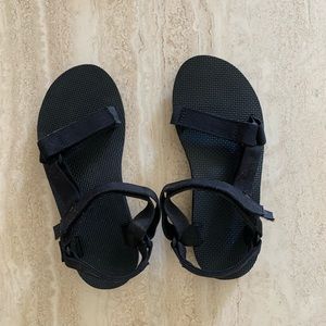 Teva original universal black sandals 🖤